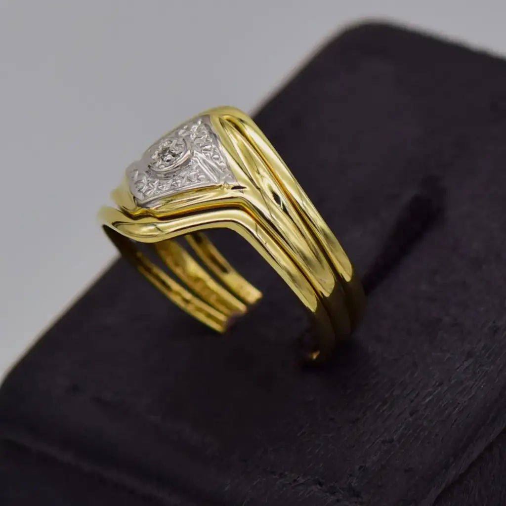 9ct Yellow Gold Wedding Ring Trip Set - View 3
