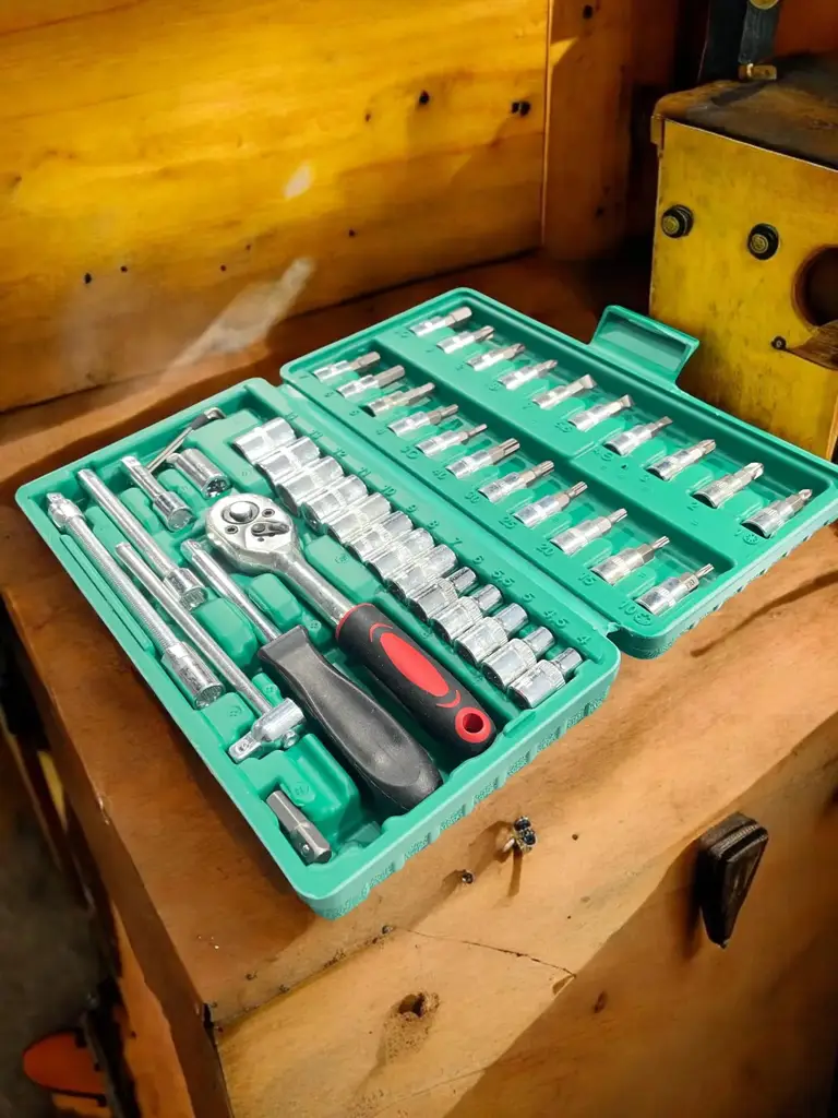 46-Pc Socket Wrench Set - View 3