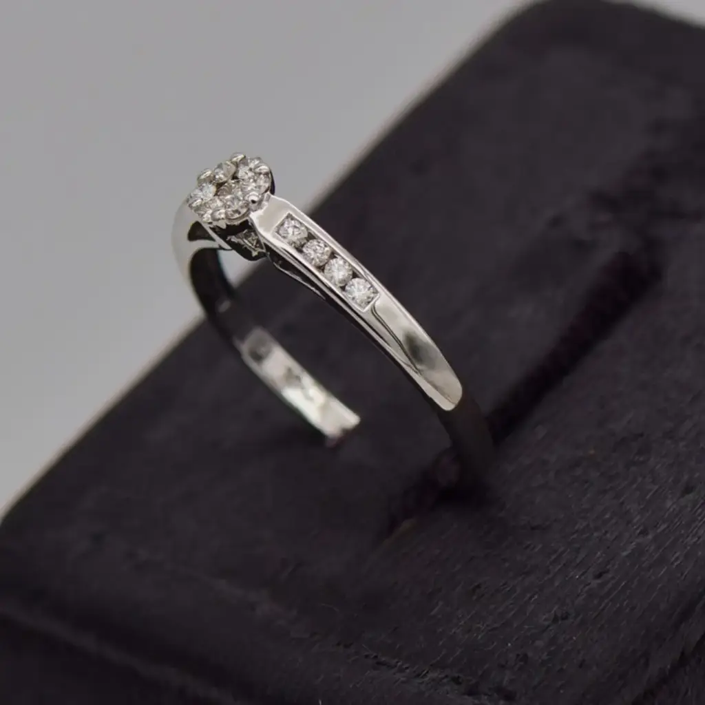18ct White Gold Engagement Ring - View 3