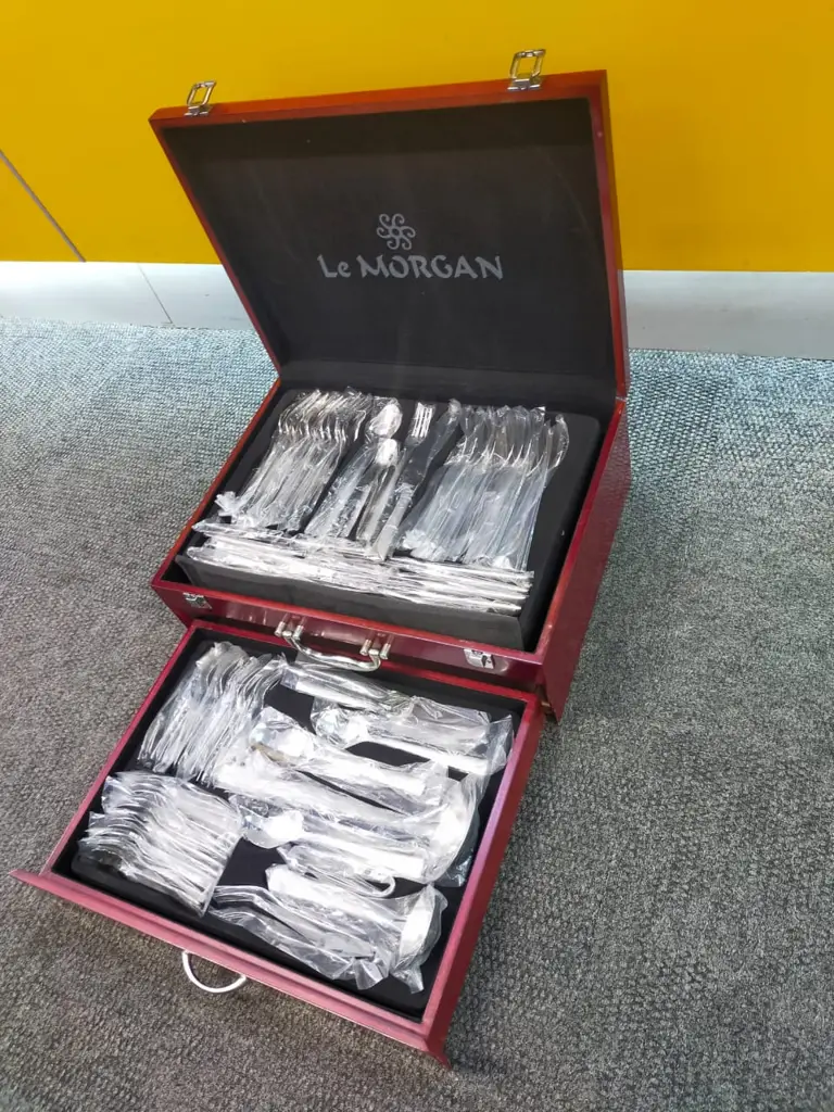 Original Le Morgan 72 Piece Cutlery Set - View 2