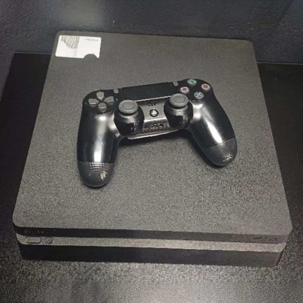 Sony Cuh-2116A Ps4 500Gb Gaming Console