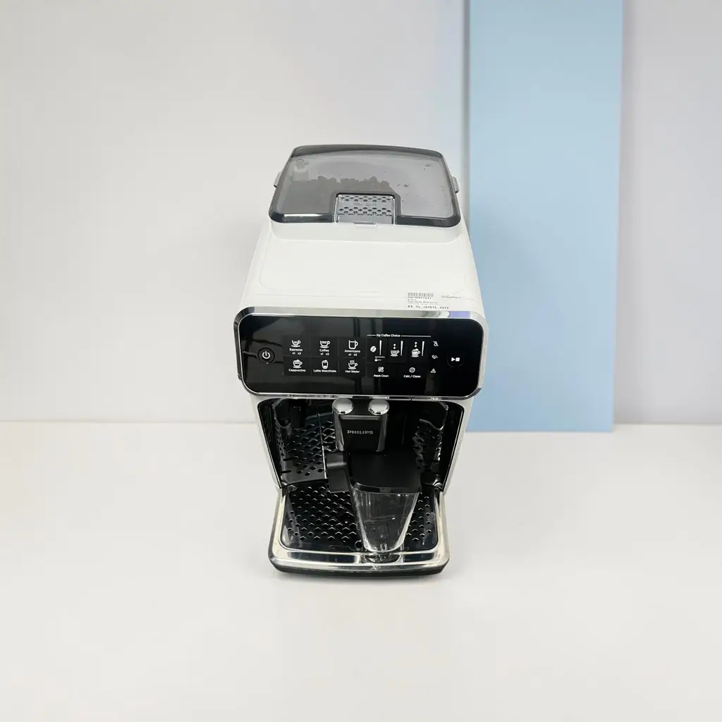 Phillips 3200 Series Expresso Machine - View 3