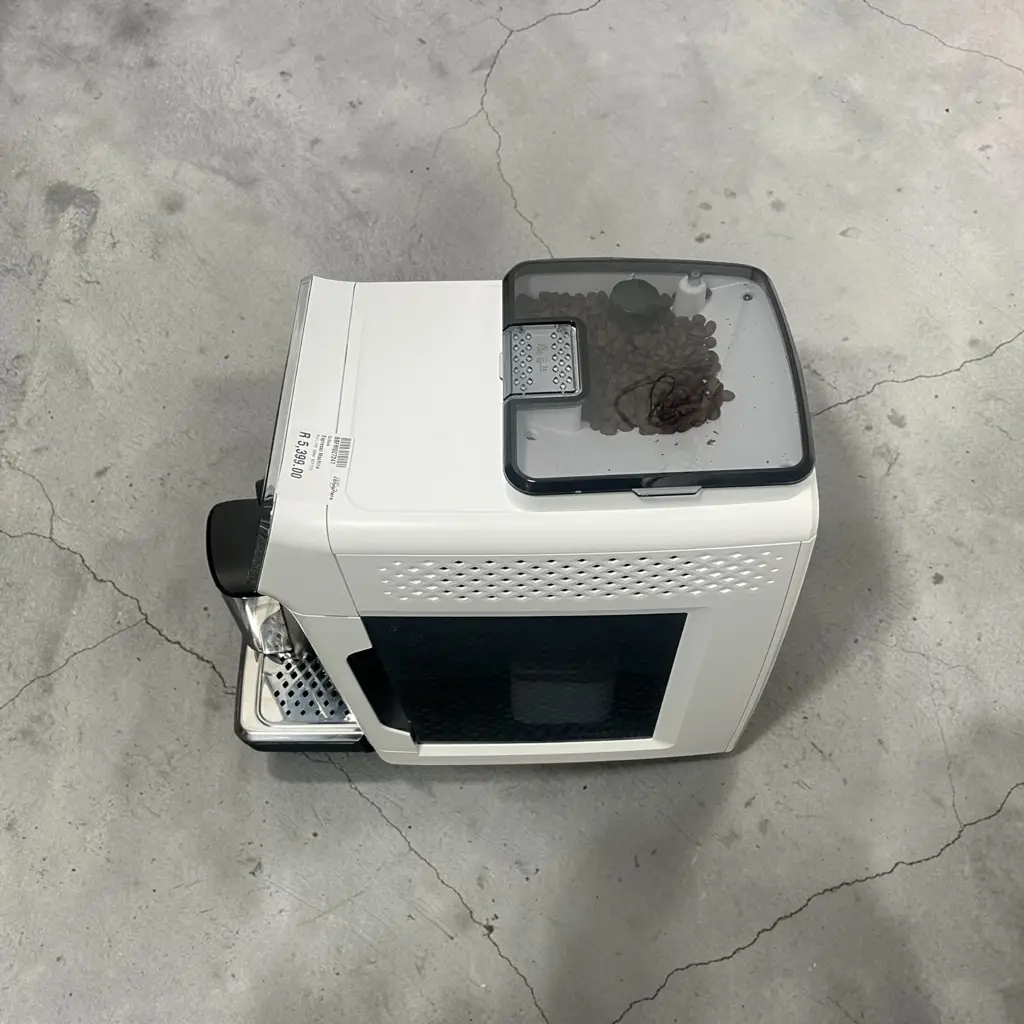 Phillips 3200 Series Expresso Machine - View 4