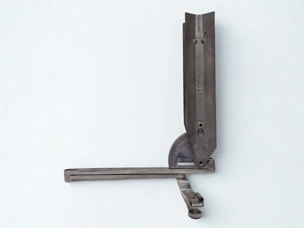 Pipe Measure Curve O Mark Stock No 1 - View 2