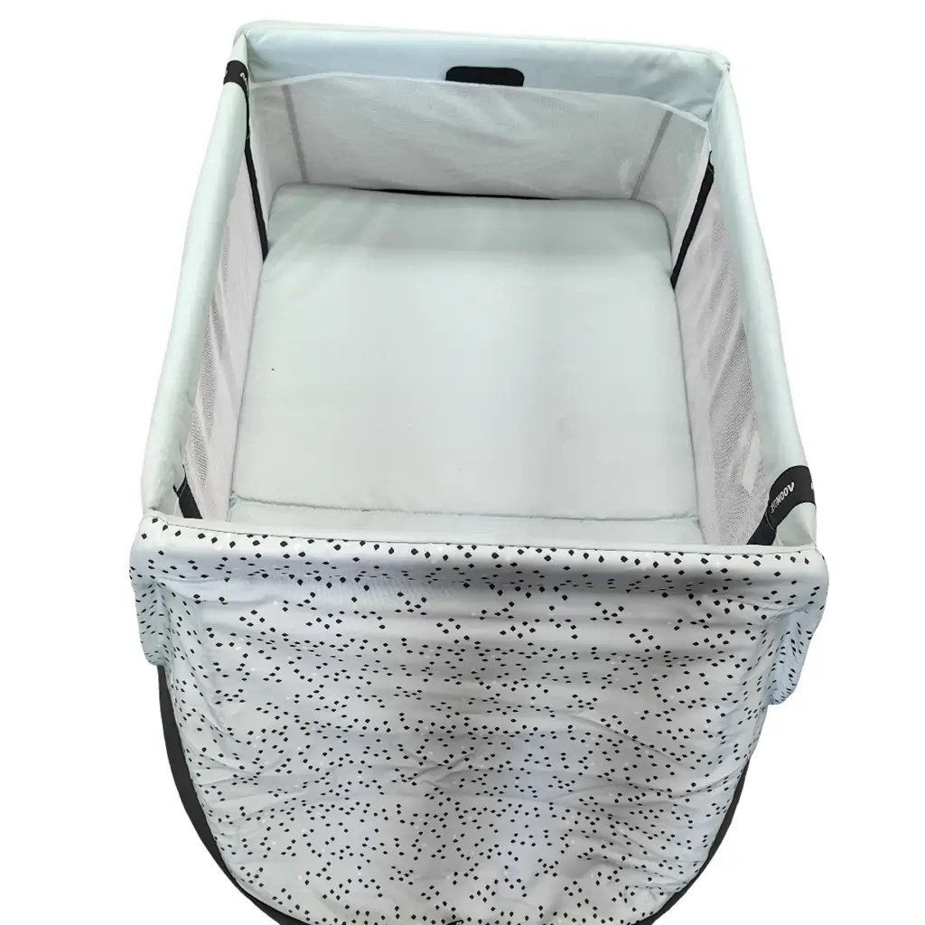 Aeromoov Instant Travel Cot - View 2