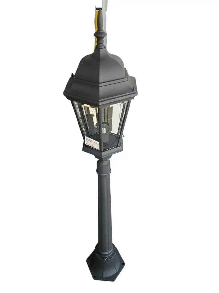Radiant Thames Ls234 Pole Mount Outdoor Light