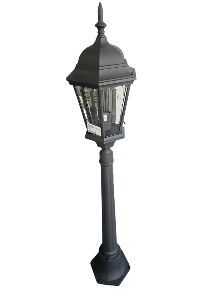 Radiant Thames Ls234 Pole Mount Outdoor Light - View 3