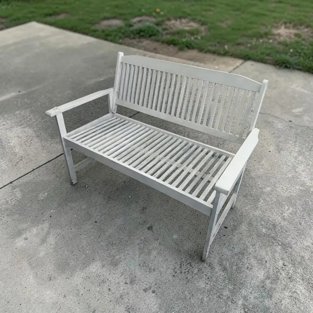 Classic White Wooden Outdoor Garden Bench