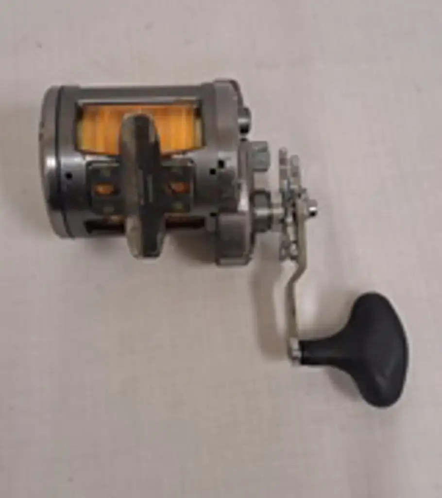 Shimano Torium 30 Fishing Reel - View 2