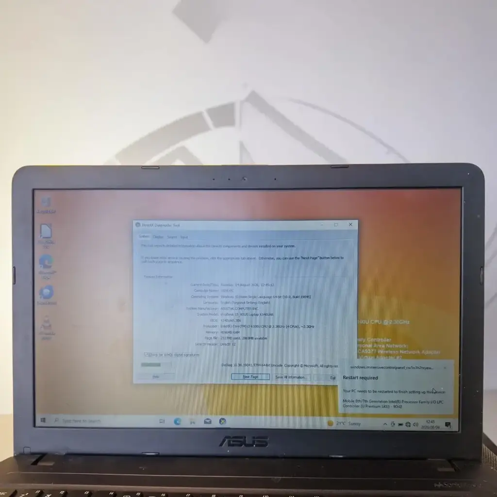 Asus Vivobook Notebook - View 2