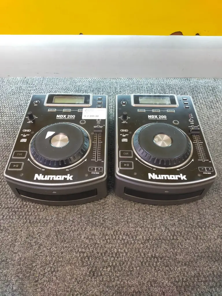 Numark Ndx200 Performance Ready Tabletop Cd Player Pair - View 2