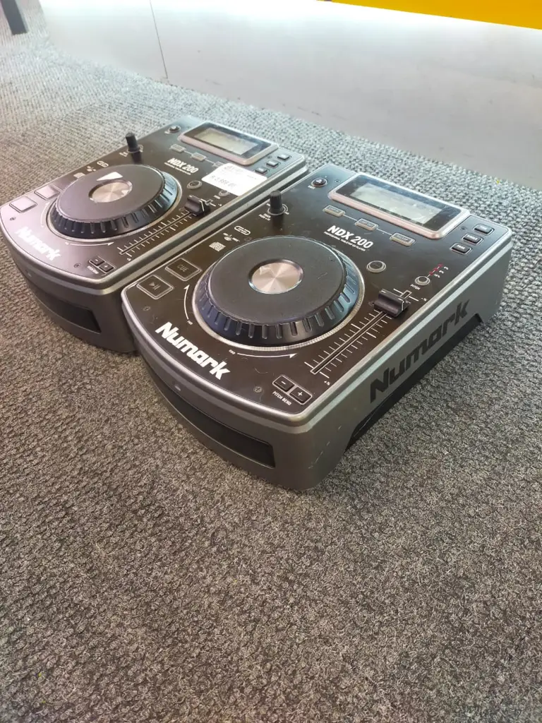 Numark Ndx200 Performance Ready Tabletop Cd Player Pair - View 3