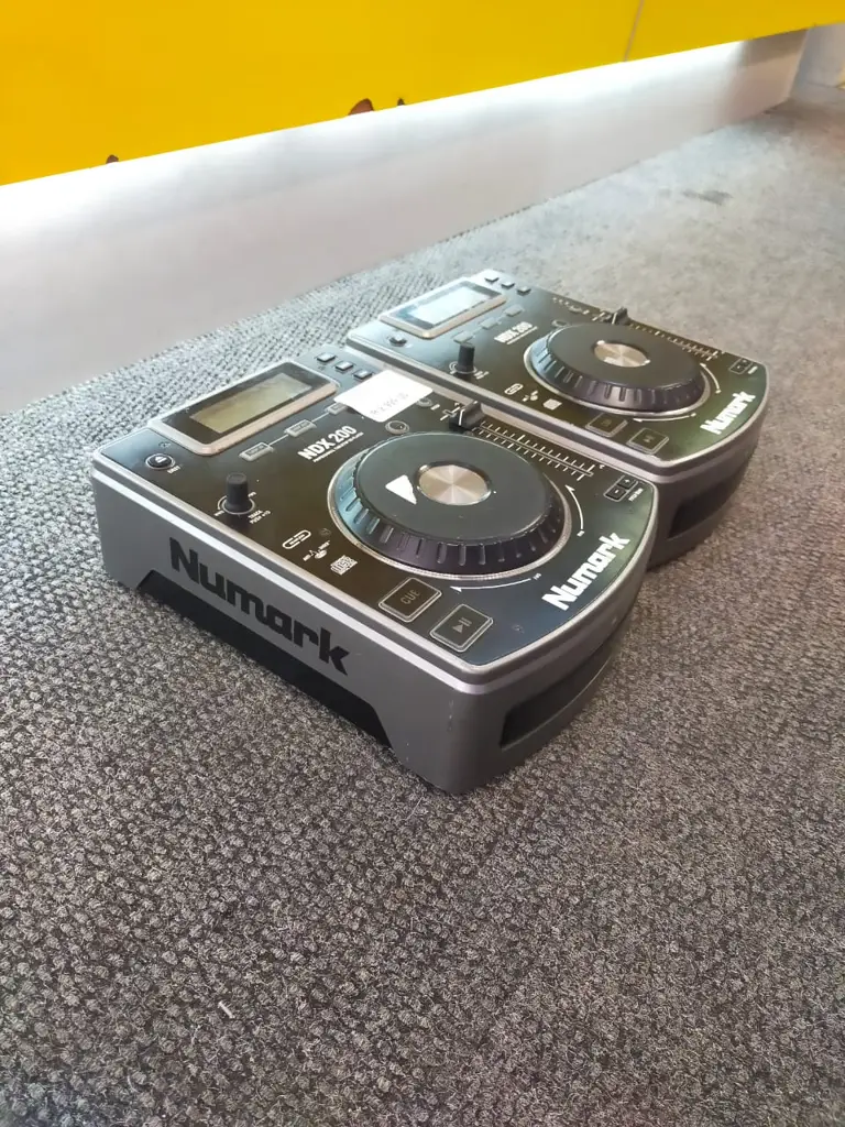 Numark Ndx200 Performance Ready Tabletop Cd Player Pair - View 5