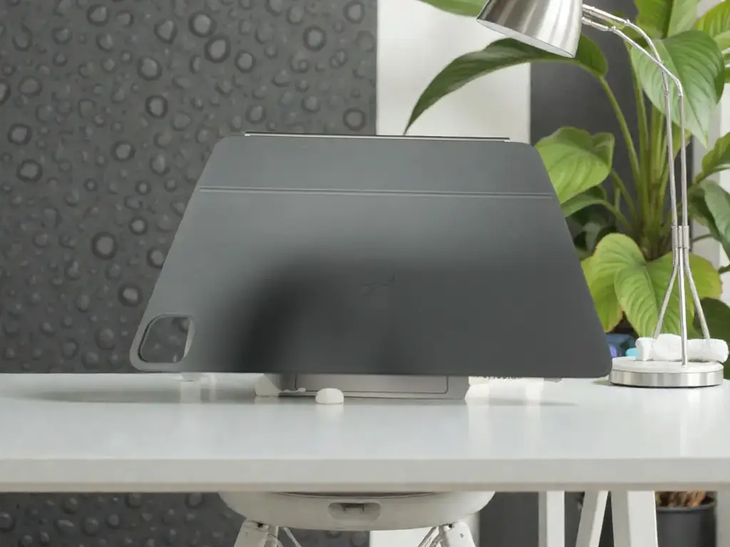 Apple Ipad Pro Cover Only - View 2
