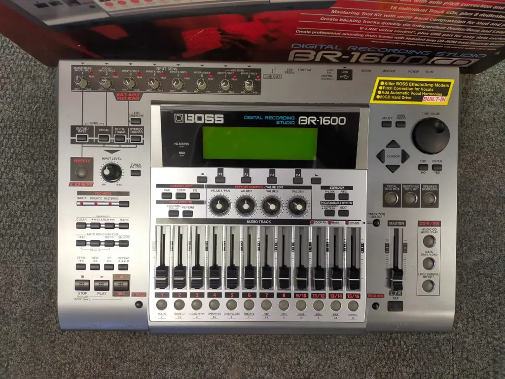 Used Boss Br-1600 Digital Recording Studio Br 1600 Cd - View 7