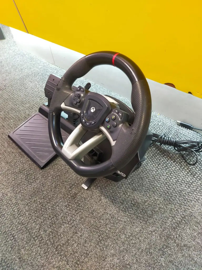 Hori Racing Wheel Overdrive Designed For Xbox Ab04-001U - View 5