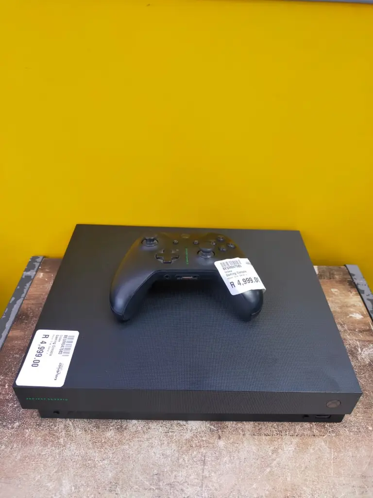 Xbox One X 1Tb Gaming Console - 1X Controller - View 4