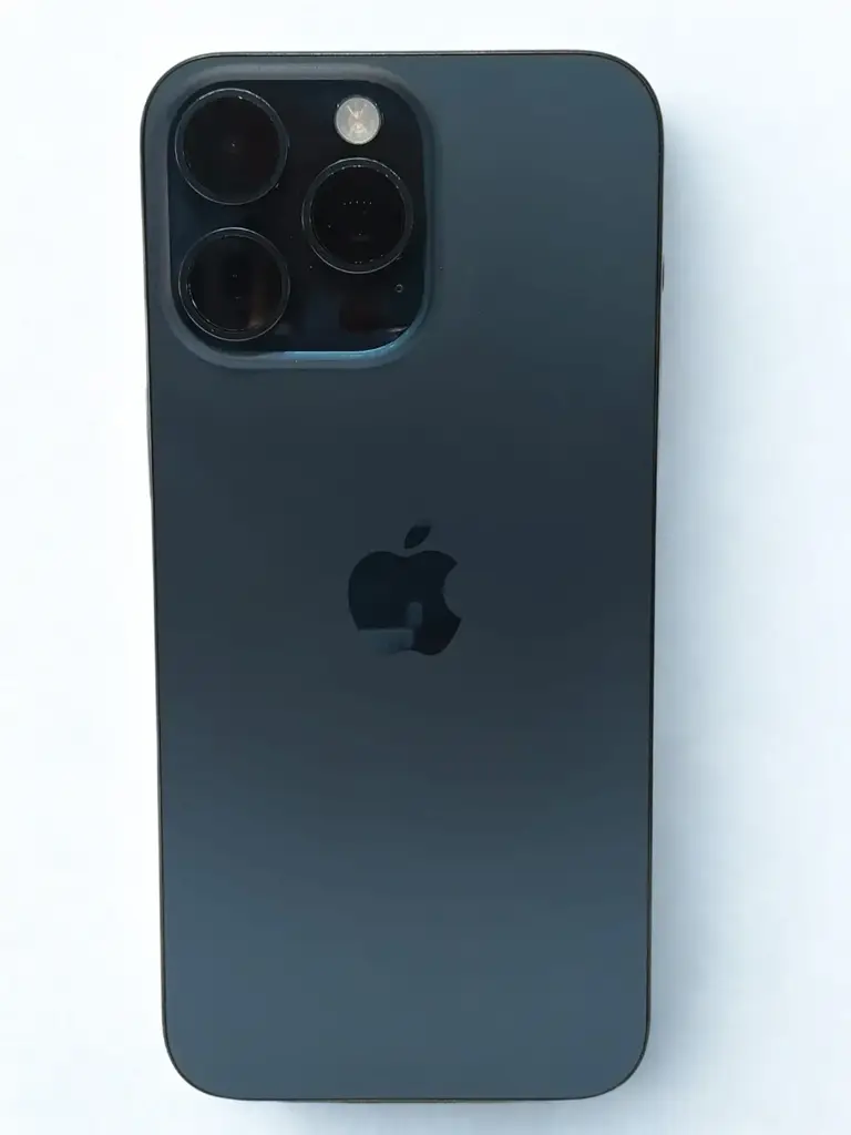 Apple Iphone 15 Pro Max - View 3