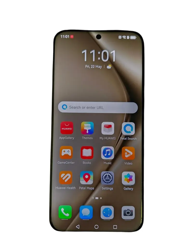 Huawei Pura 70 Ultra (Scraches On Screen) - View 3