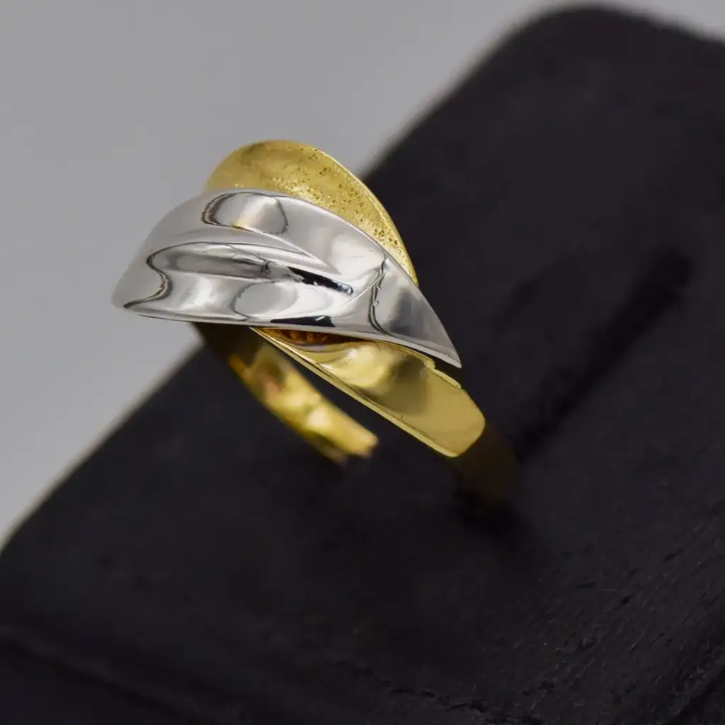 14ct Two Tone Gold Dress Ring - View 3