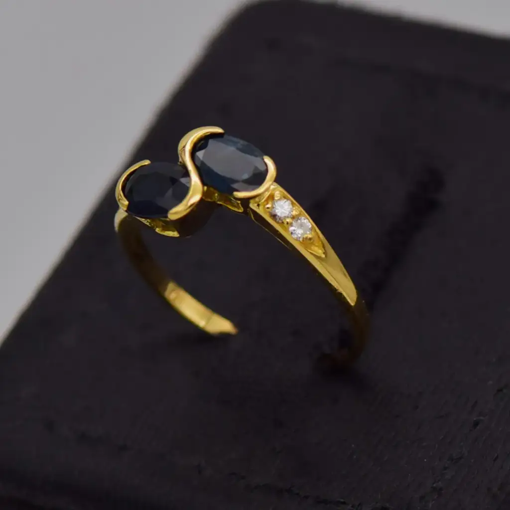 18ct Yellow Gold Dress Ring - View 3