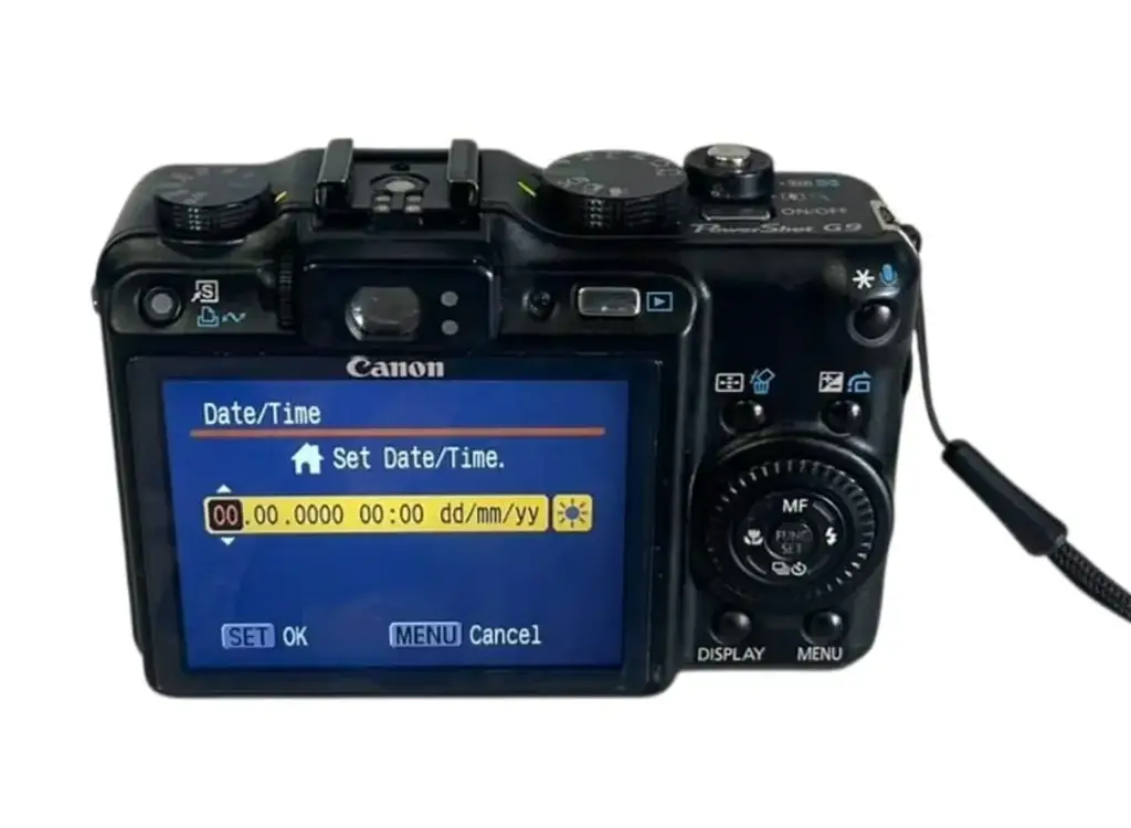 Canon G9 Digital Camera - View 2