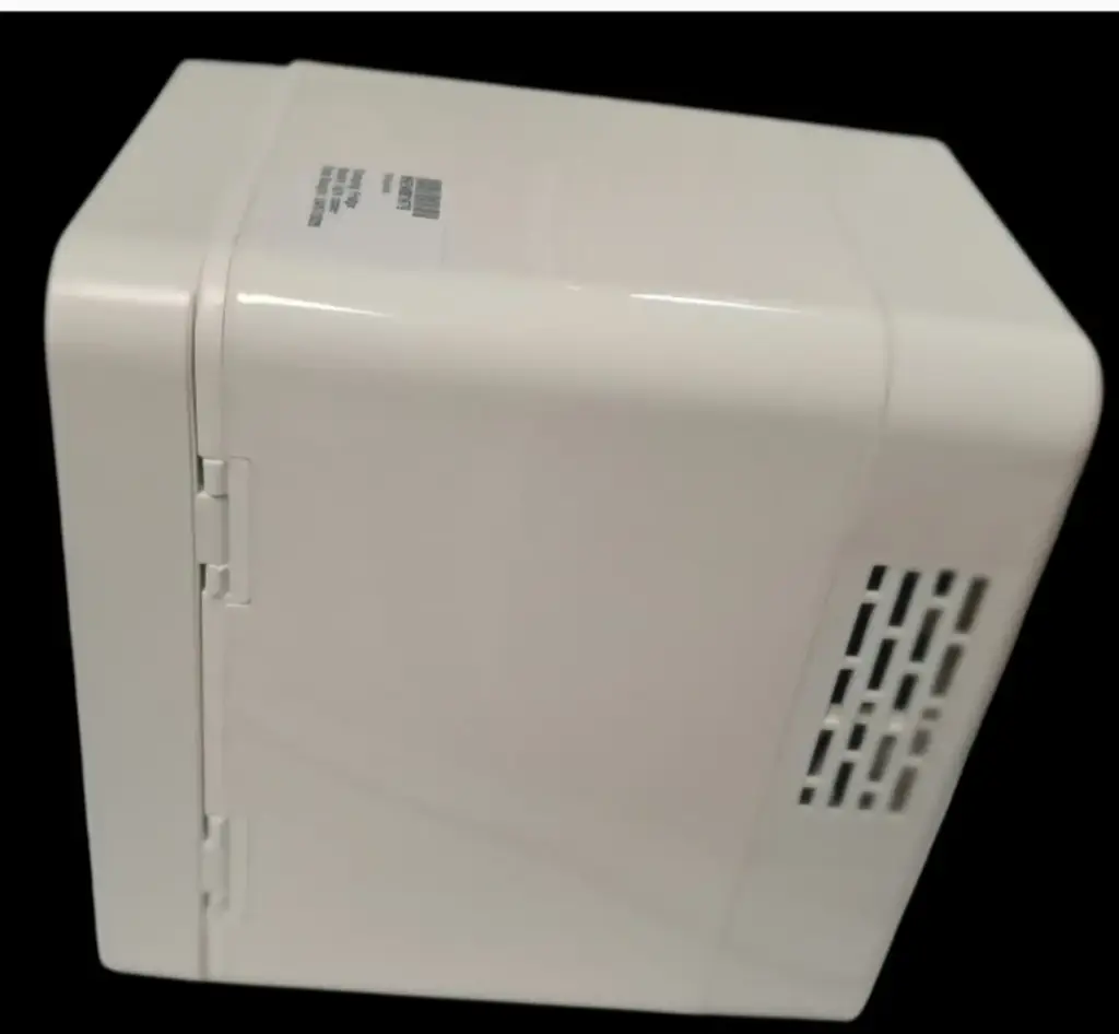 Beauty Light Cooler Mini Fridge - View 5