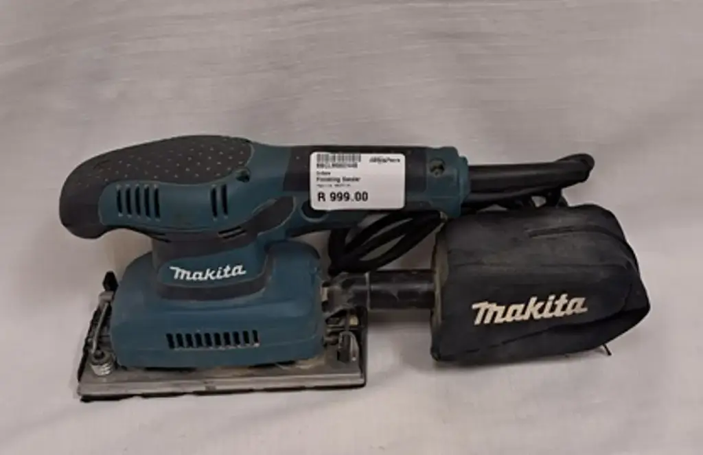 Makita B03710 Finishing Sander - View 3