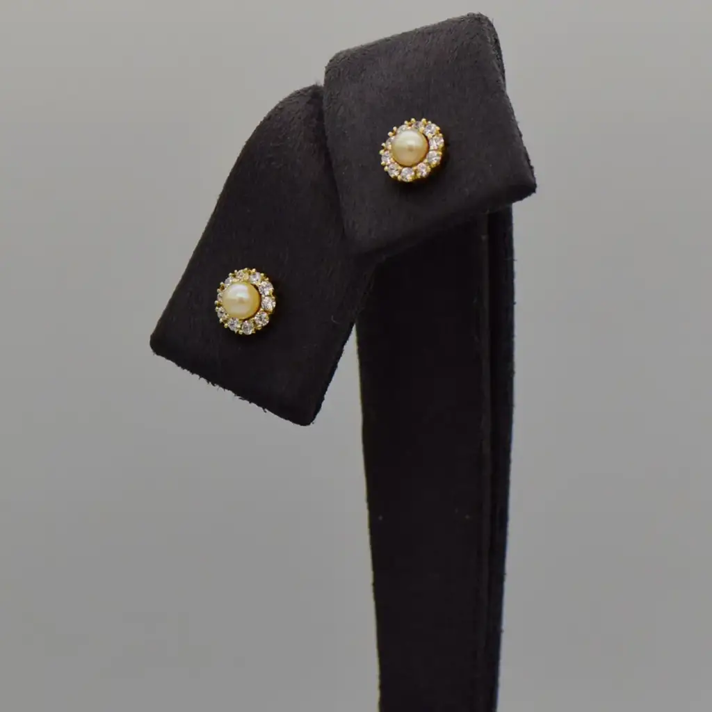 9ct Yellow Gold Stud Earrings