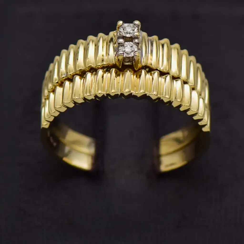 9Ct Yellow Gold Twin Set Ring