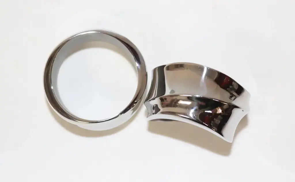 Robert Welch Windrush Stainless Steel Napkin Rings Set Of 2 - View 3