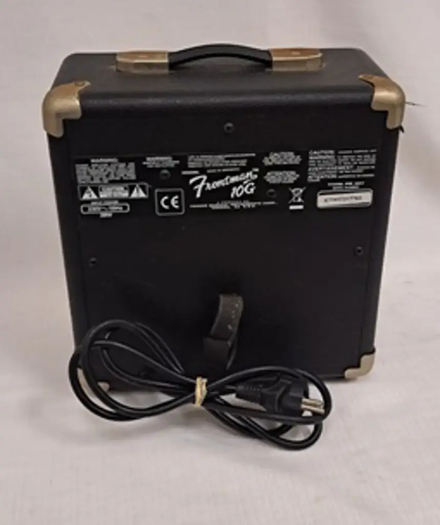 Fender 10G Guitar Speaker Cabinet - View 2