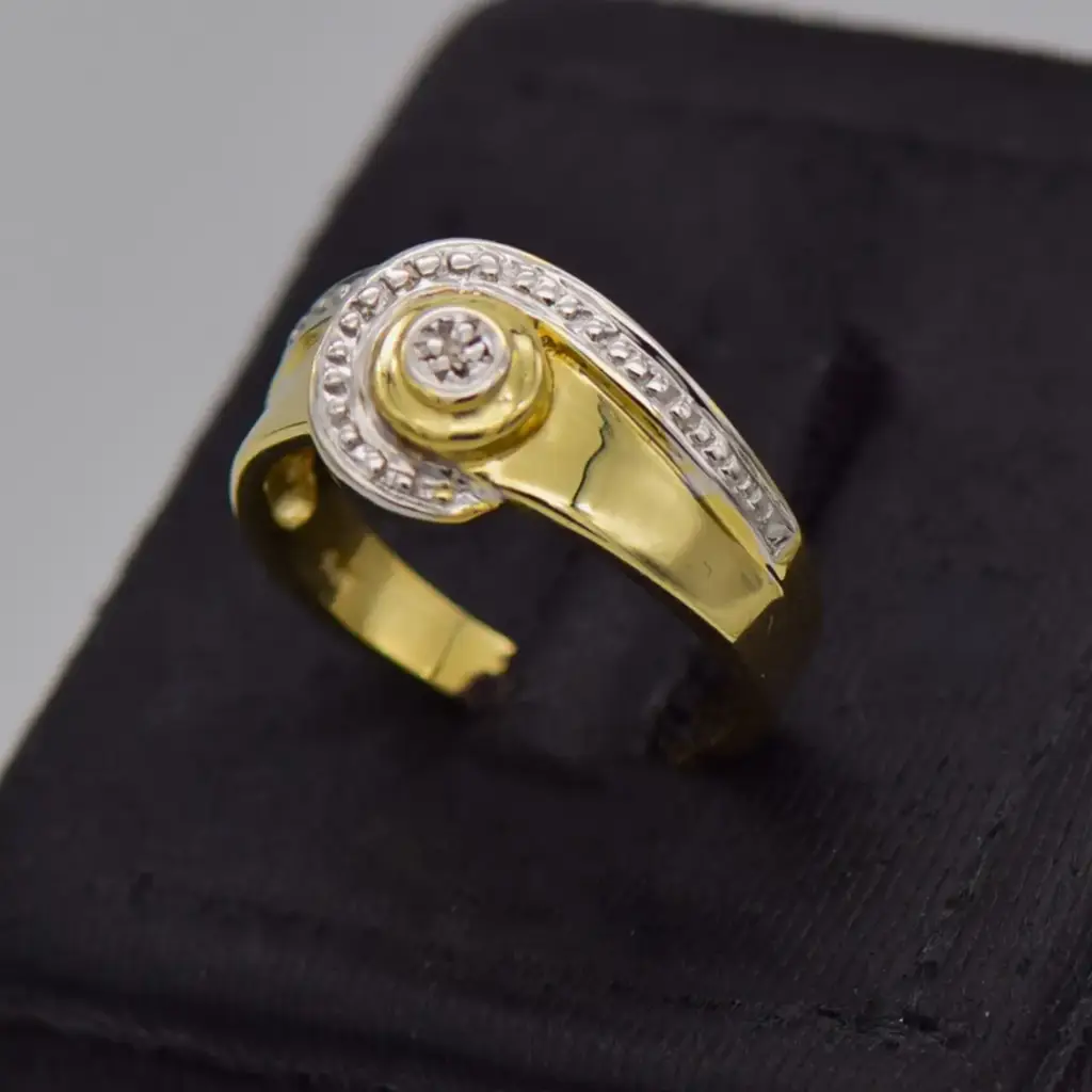 9ct Yellow Gold Dress Ring - View 3