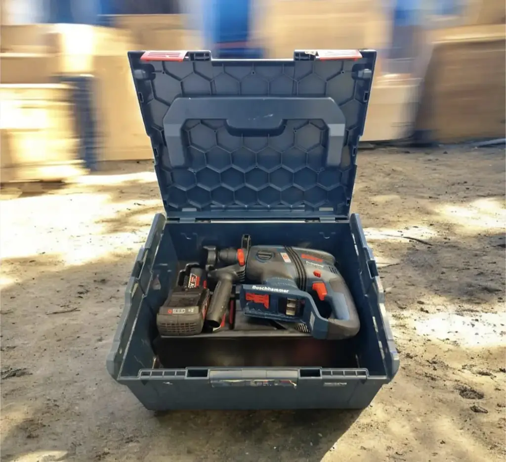 Bosch Professional Gbh 36V Tool Battery - View 3