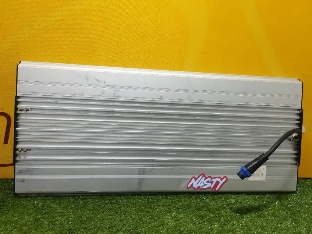 The Grow Light 200W Quantum Board - View 2