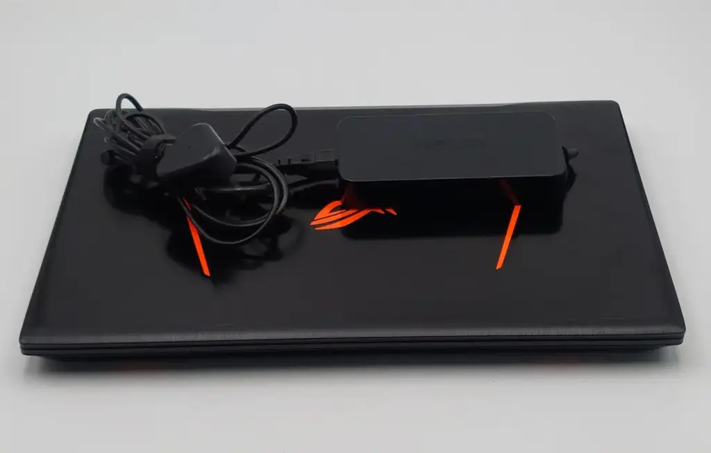 Asus Gl753ve Gaming Laptop - View 4