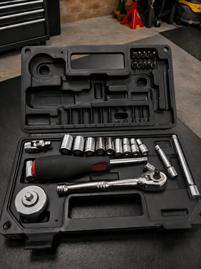 Mastercraft 27 Socket Set