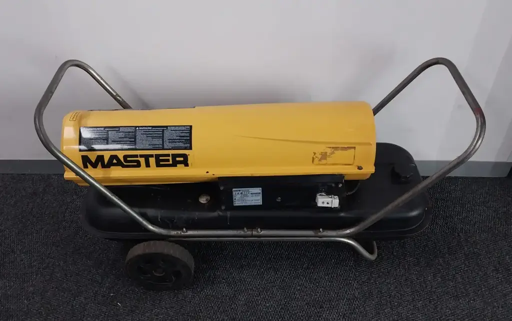 Master B15 Ced Outdoor Heater