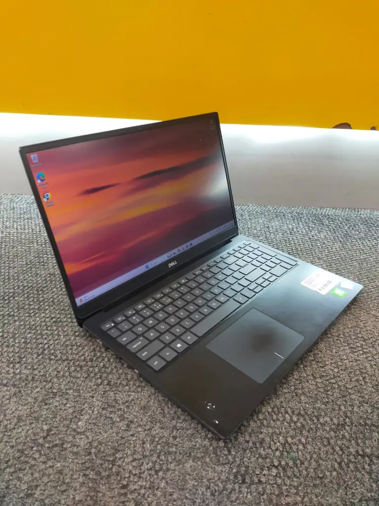 Dell Vostro 5590 Core i7, 10Th Gen, 16Gb Ram & 512Ssd Laptop - View 4