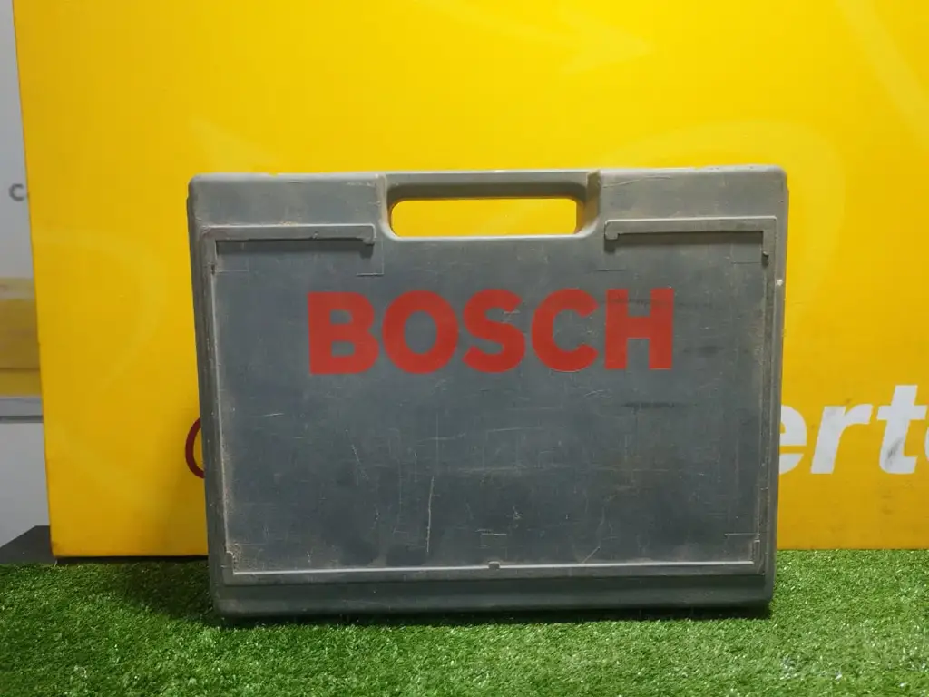 Bosch 12 V Cordless Drill Kit - View 4