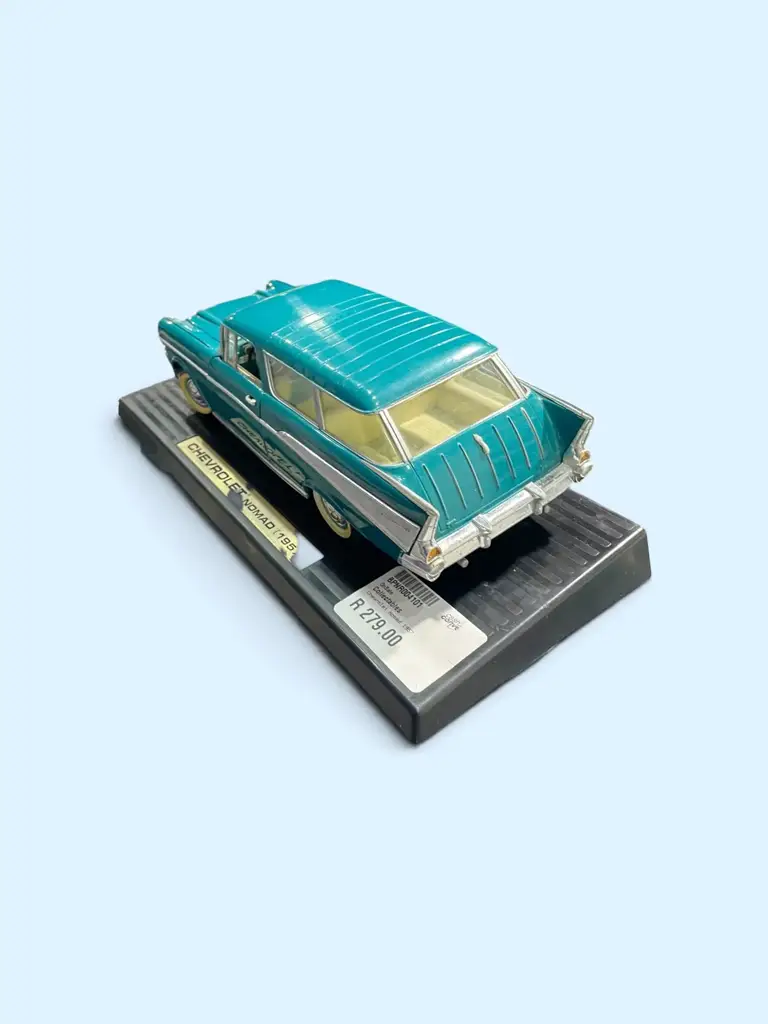 Road Tough Chevrolet Nomad 1957 1:18 Collections - View 3