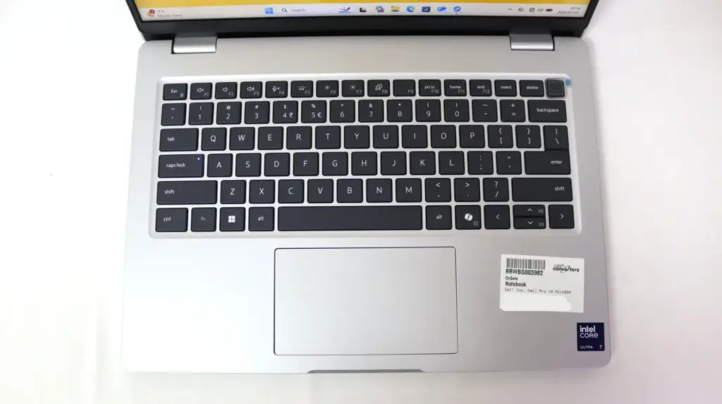 Dell Pro 14 Pc14250 Laptop - View 3