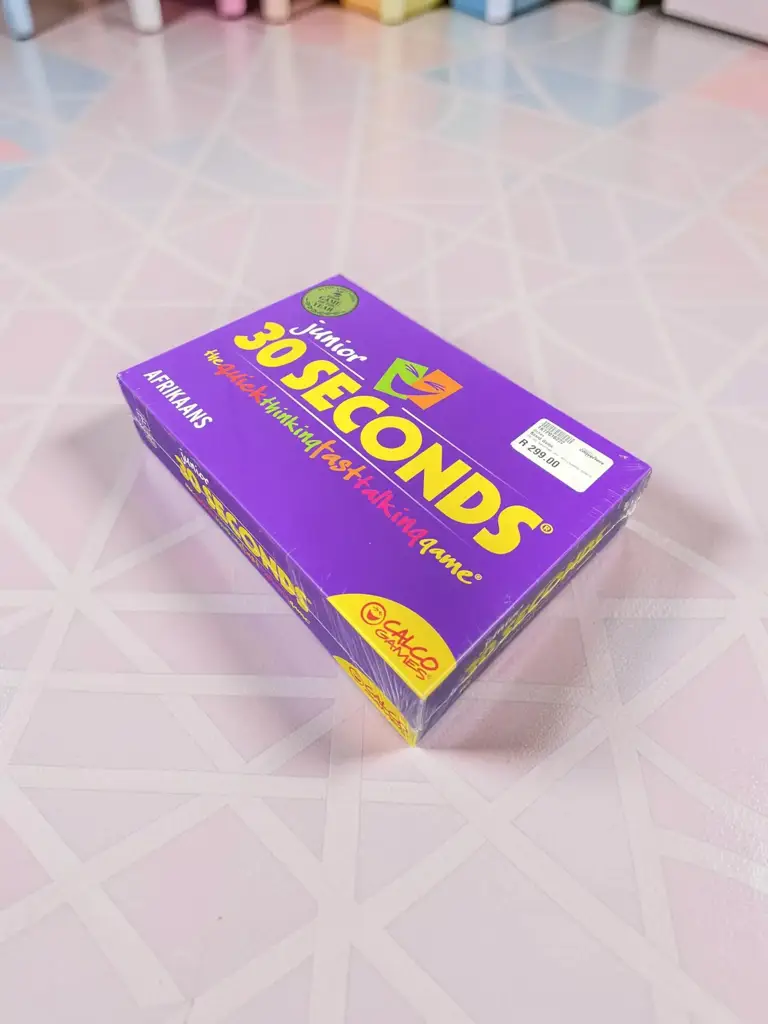 30 Seconds Junior Afrikaans Board Game - View 2