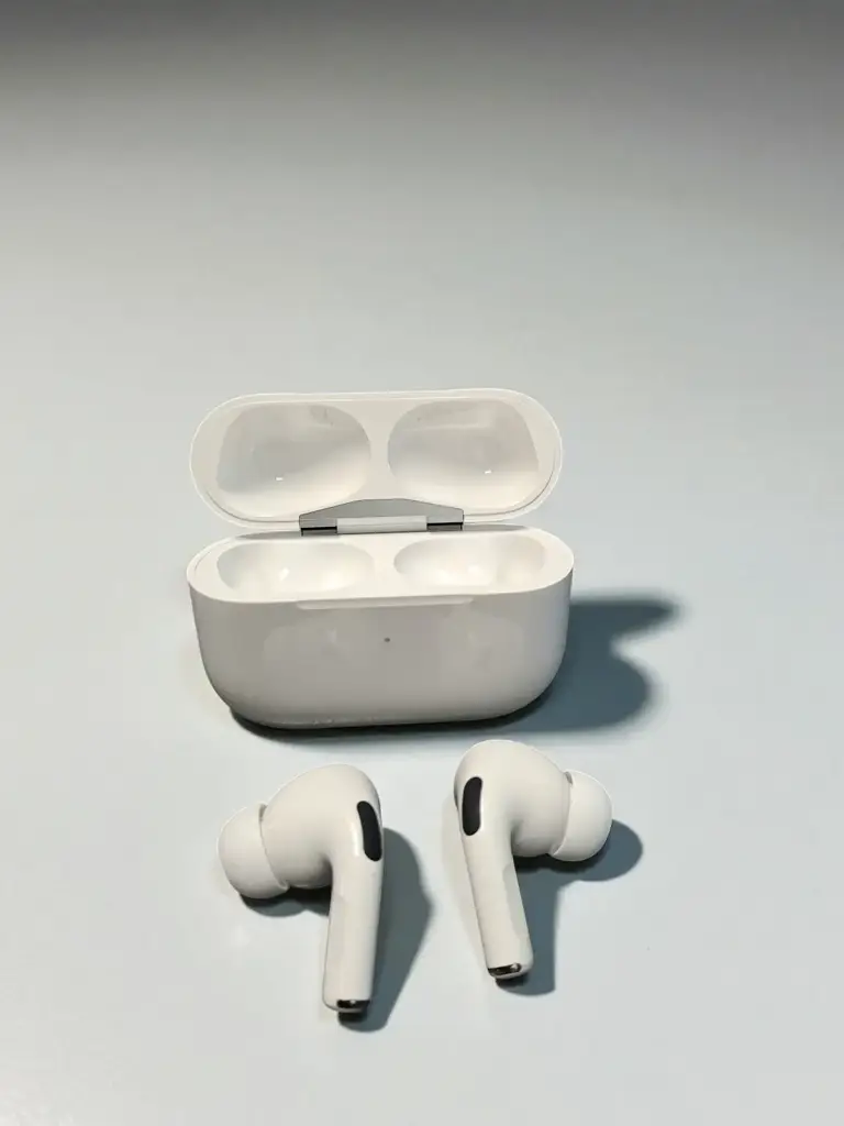 Apple Airpods Pro (2Nd Generation) - View 2