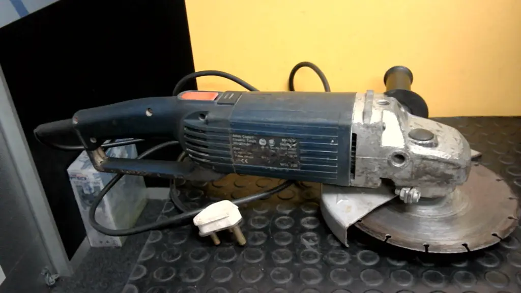 Aeg Angle Grinder Wsl 230 - View 2