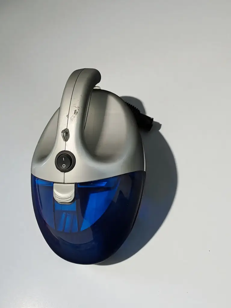 Dirt Bullet Vacuum