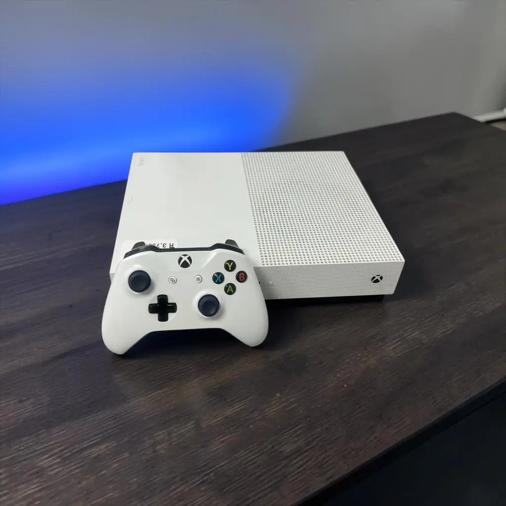 Xbox One S 1681 Gaming Console
